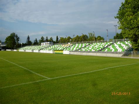 Warta poznań (ekstraklasa) günel kadro ve piyasa değerleri transferler söylentiler oyuncu istatistikleri fikstür haberler. Stadion Warty Poznań (Ogródek) - StadiumDB.com