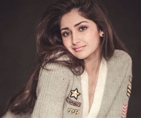 Sayyeshaa Saigal Age Wiki Height Weight Husband Body Size Photos Body Size Actresses South
