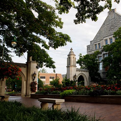 The 25 Best College Towns In America Bloomington In 4 2021 News