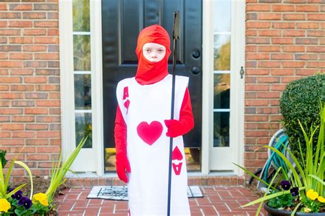 An Easy Diy Alice In Wonderland Card Soldier Costume Hgtv