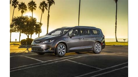 All Chrysler Pacifica Hybrids Recalled In US And Canada - Details