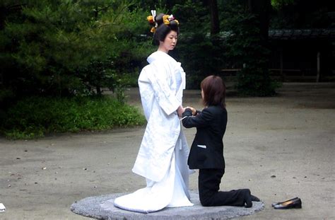 Japanese Hotel Temple Offer Same Sex Wedding Ceremonies