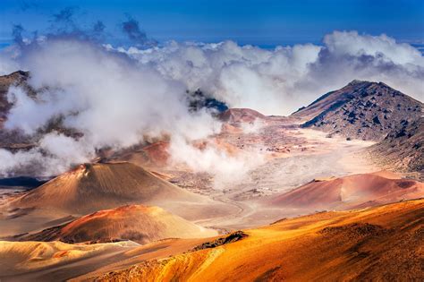 Hiking Volcanoes In Maui Haleakalā National Park Shield Volcano