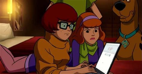 Producer Reveals Scooby Doos Velma Was Gay Excited Fans Ship Her And Daphne ‘the Walking