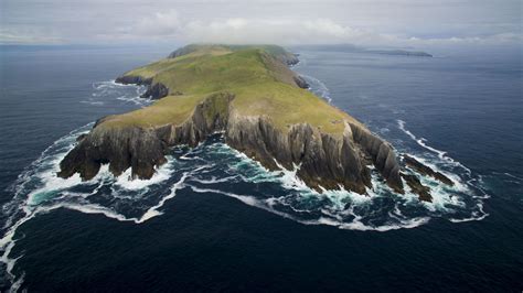 Aerial Views Of Irish Lighthouses: Interview With John Eagle - Skytango