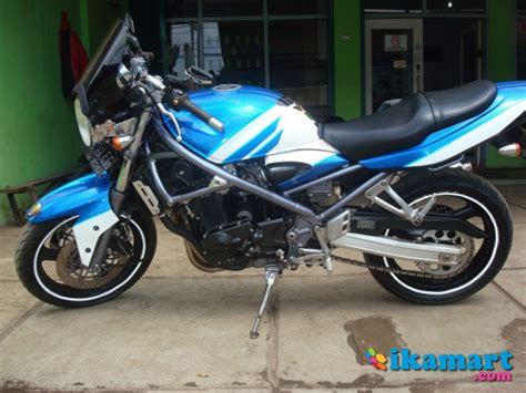 That's quite fast and buzzy. Jual Suzuki Bandit VC 400cc 96-97 - Motor