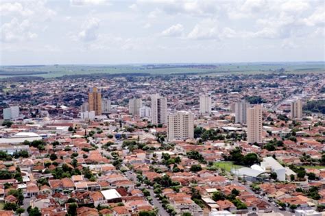 On average there are 83.27 hours of sunshine per month. São Paulo atinge temperatura mais alta na história, aponta ...