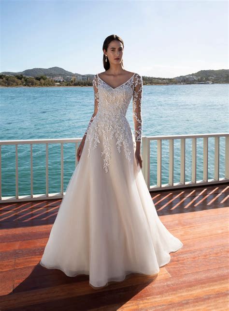 Wedding Gown With Sleeves Lace Wedding Dress Wedding Dress Styles