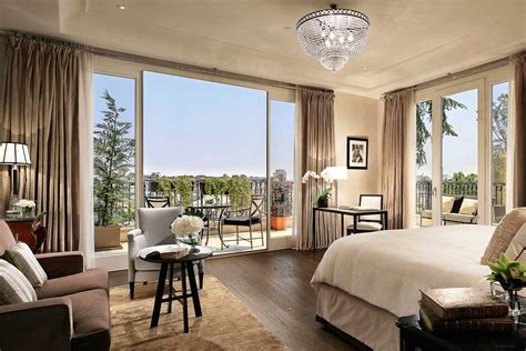 Un palazzo di 15 piani, zona sud di milano, completamente avvolto dalle fiamme. Palazzo Parigi | Flawless Milano - The Lifestyle Guide