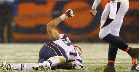 Rob Gronkowski Injury Update Knee Injury Reportedly Isnt Serious