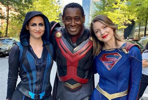 Nia S Visit To The Flash Brings Update On Supergirl And Other Superfriends