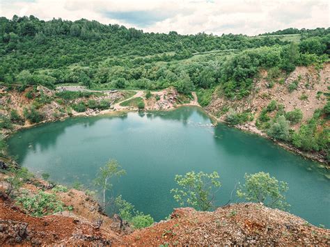 Radonjićko jezero na metohiji kod đakovice akumulaciono je jezero na pritoci belog drima. Jezero Morské oko vzniklo před miliony let - Seznam Zprávy