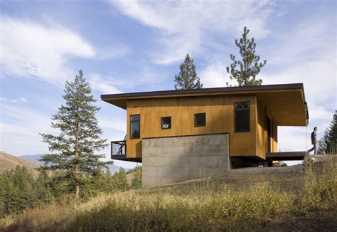 Pine Forest Cabin Achieves Beautiful Modern Design On A Budget