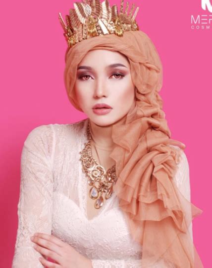 Untuk mengubah tema keyboard smartphone android dengan foto sendiri caranya cukup mudah, anda bisa menggunakan aplikasi keyboard foto saya ini. Foto Saya Di Billboard Sudah Lama - Joyrevfa Minta Hentikan Sebarkan Gosip Tidak Sah