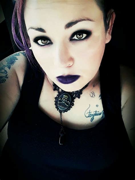 Goth Women Pure Beauty I Dress Raven Emo Cross Necklace Sensual