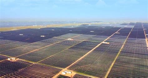 Chinas Biggest Ever Solar Power Plant Goes Live Cnet