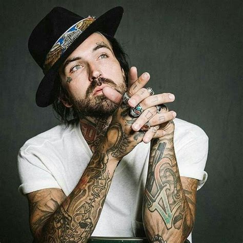 Part of eminem's shady label, this rapper dropped his successful debut album, radioactive, in 2011. Pin on Bad Ass