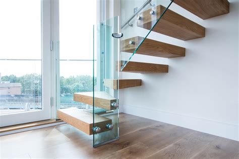 An Oak Treads Floating Staircase That Offers A Luminous Look The Turn