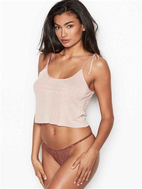 Gale is known globally for her work for victoria's secret, the sports illustrated swimsuit issue. KELLY GALE for VS, March 2020 - HawtCelebs