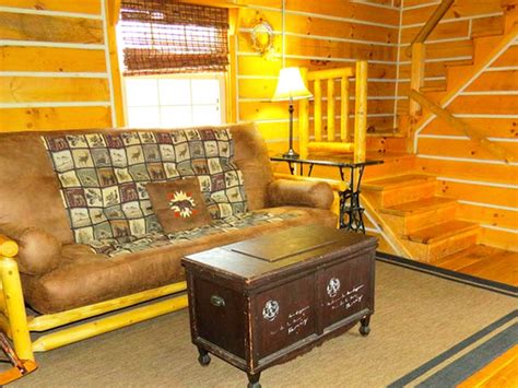 Big sky cabins is a private 4 bedroom vacation cabin available for nightly rental in southern illinois. Luxury Cabins | Shawnee National Forest, Illinois ...