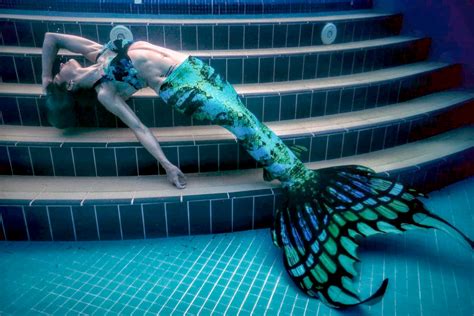 Real Life Mermaid Who Can Hold Her Breath For Four Minutes And Dresses