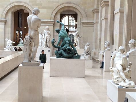 Sala De Embarque Segundo Dia Em Paris O Museu Do Louvre
