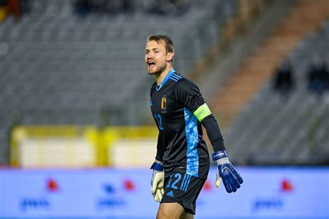 Born 6 march 1988) is a belgian professional footballer who plays as a goalkeeper for belgian club club brugge and the belgium national team. Club Brugge's Mignolet: "Lazio Are Obliged To Qualify For ...