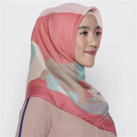 Motif Jilbab Segi Empat Terbaru Zoya Gambar Hijab