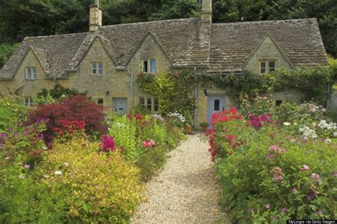 Visiting Bibury — The Most Charming Ancient Village In England Living