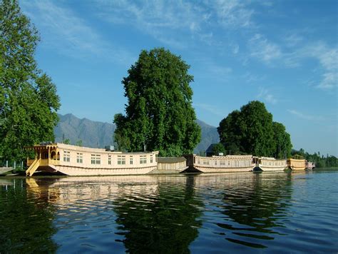 Asisbiz Travel Photo Alblum Of Kashmir Houseboats Srinagar श्रीनगर