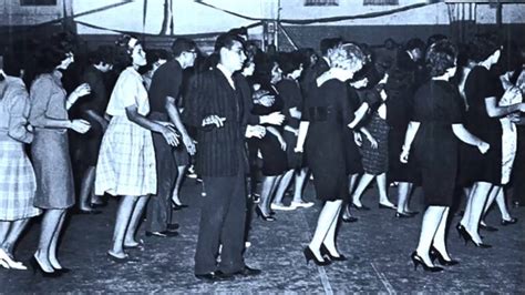 The Shadows ‎– Dance On ! (1962) - YouTube