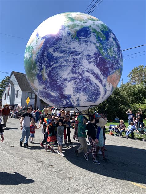 Giant Parade Earthballs Earthballs By Orbis World Globes
