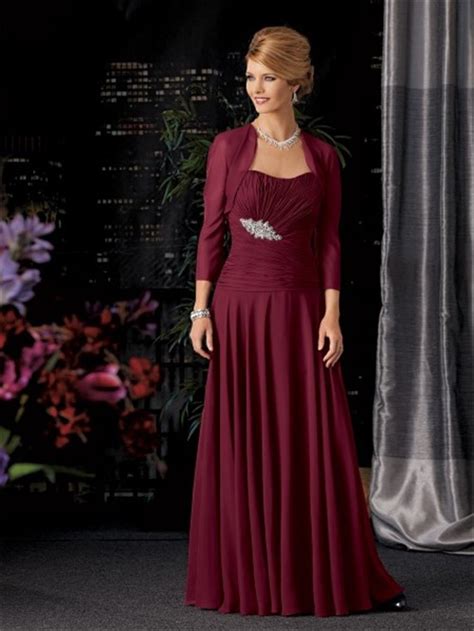 Aw bridal offers bridesmaid dresses for budget brides and bridesmaids in gold, purple, black, navy blue, coral, red, burgundy, champagne, etc. A line long burgundy chiffon mother of the bride dress ...