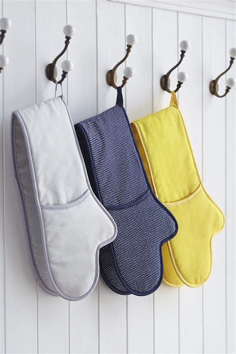 Next day delivery and free returns available. Found on Bing from www.pinterest.com | Oven glove, Oven ...
