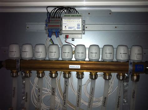 Ich gestalte meine schaltpläne so, dass die untere hälfte den verteiler selbst beinhaltet. EIB/KNX Installation - Teil 2 - KNX Teilnehmer - NIKOLAUS ...