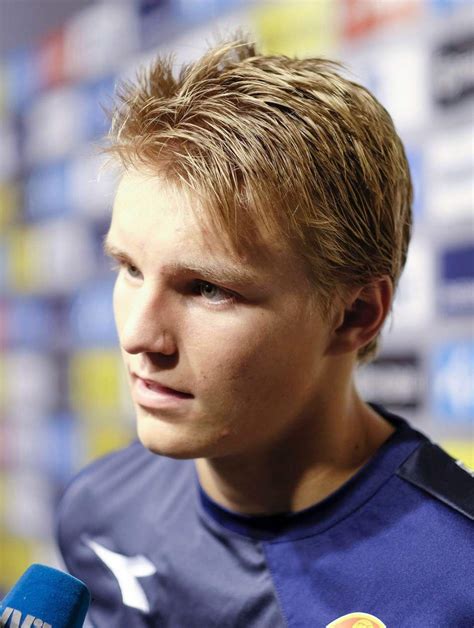 As a result, the coach can avoid overworking certain players in undemanding matches and before crucial games. Martin Ødegaard, la promesa del fútbol europeo, le habría ...
