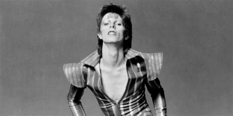 David Bowies Most Memorable Fashion Moments David Bowie Looks