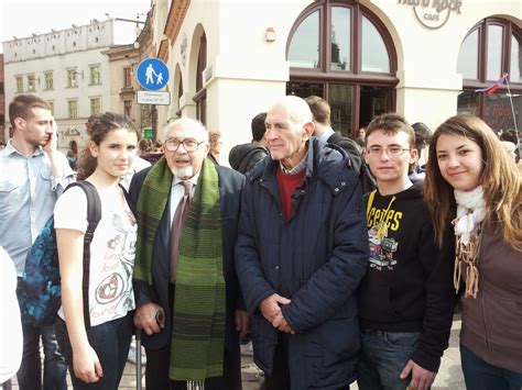 I tedeschi invasero rodi e il 24 luglio 1944 prelevarono con un modiano conobbe durante l'olocausto piero terracina e primo levi. Memoria al Liceo di Ceccano: saremo i nuovi testimoni ...