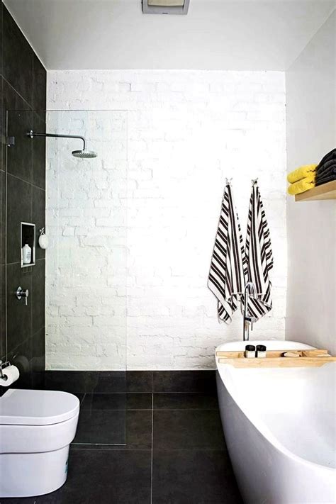 Bathroom diy, Don't ignore the walls when taking care of interior