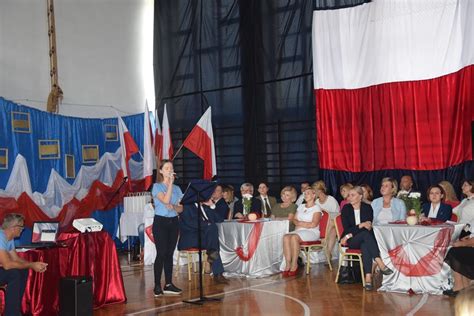 Bruno ispiratissimo, wallace 80%,leal 67%,lucarelli 60%: Narodowe Czytanie w Misiach | Gmina Międzyrzec Podlaski