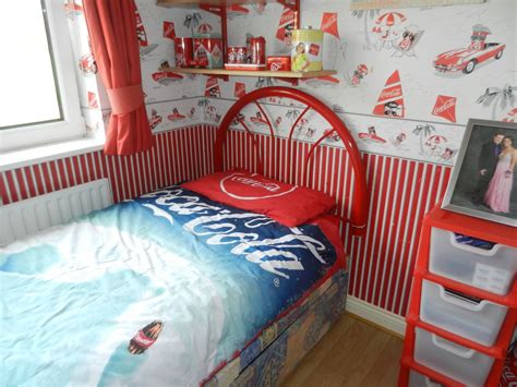 Check spelling or type a new query. Coca Cola house - Irish Mirror Online