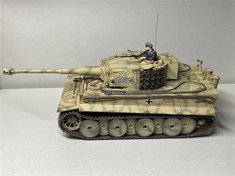 Armour Toys Hobbies Models Kits 1 35 Armor Zimmerit Tiger I Mid