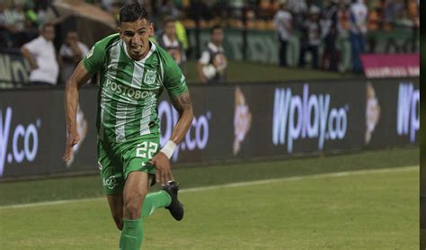 From wikimedia commons, the free media repository. Daniel Muñoz, jugador de Nacional, optimista con título de ...