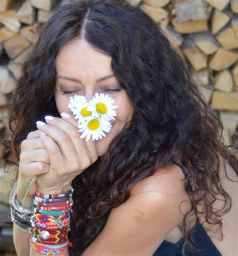 Mihaela rădulescu activează în televiziune din 1994. Mihaela Radulescu, despre ce-o face sa radieze! "O zi ...