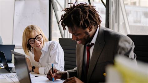 new survey shows los angeles vcs outpacing national funding for women poc led businesses wide