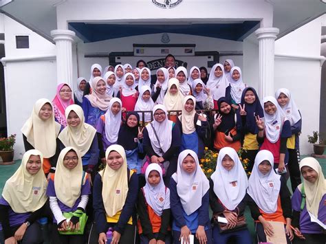 Lawatan sambil belajar ke bahagian teknologi pendidikan, bukit kiara kuala lumpur yang telah dirancang oleh pihak fakulti lawatan ini juga disertai oleh 4 orang pensyarah bagi subjek kpt 4033 teknologi dan inovasi dalam pendidikan ini. Unit Kaunseling SK Dato' Demang Hussin: Lawatan sambil ...