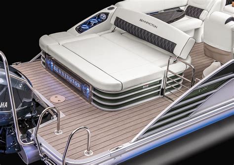 2017 G22 Swingback Pontoon Boats By Bennington