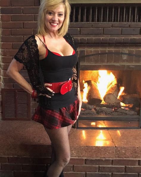 Our Amateur Bartender Tammy Is A Hot Milf 23 Pics Xhamster