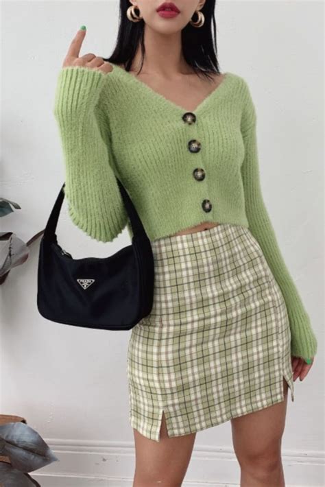 Plaid Inspired Looks Green Skirt Outfits Retro Outfits Fashion
