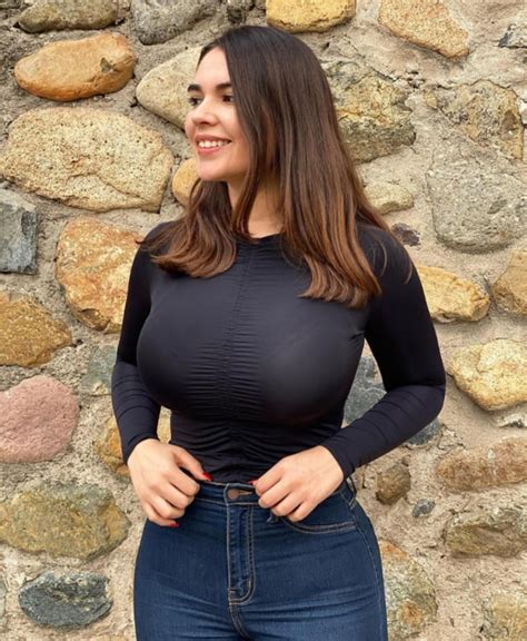 Tight Top Rclothedcurves